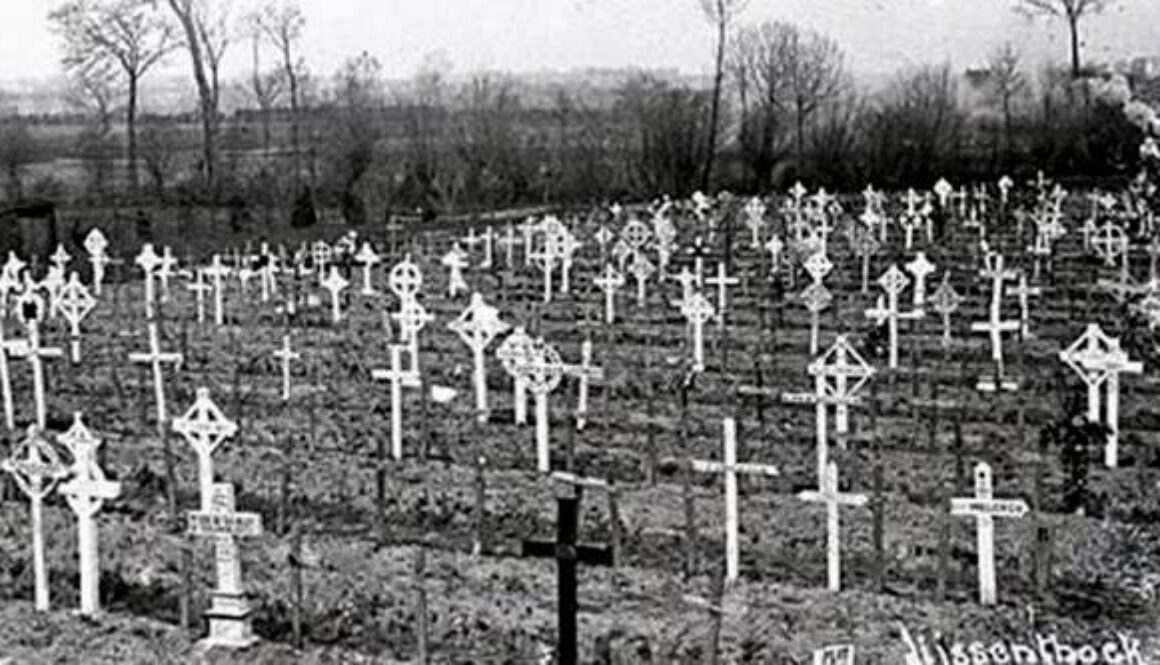 Lijssenthoek 1915-1920 original graves old wooden crosses