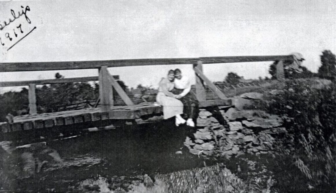 Seeleys Bridge 1917 Inez & Lemoine Sturgeon SF12#17